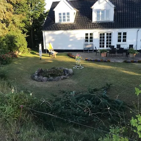 Apartment Naturen Taet Pa. Maerk Stilheden! *