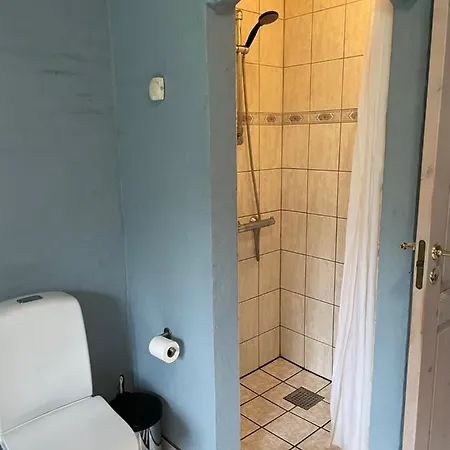 Naturen Taet Pa. Maerk Stilheden!